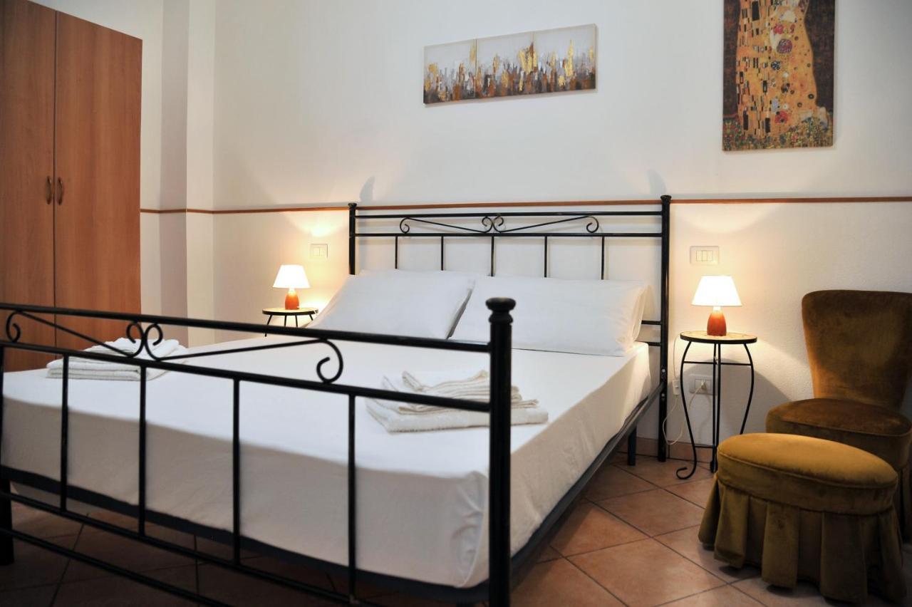 Casa Salonia Apartment Noto Luaran gambar